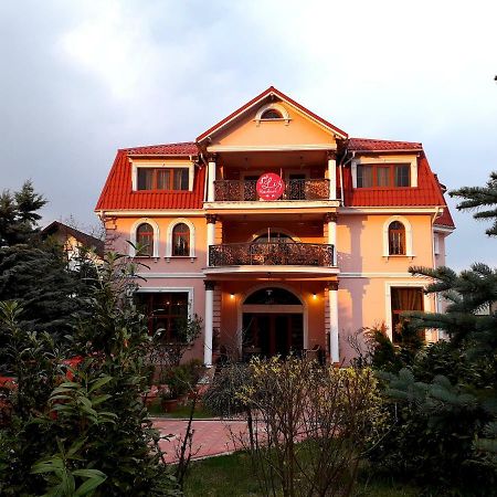 Liz Residence ปีเตช ภายนอก รูปภาพ