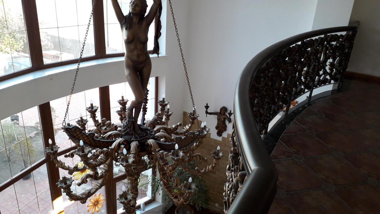 Liz Residence ปีเตช ภายนอก รูปภาพ