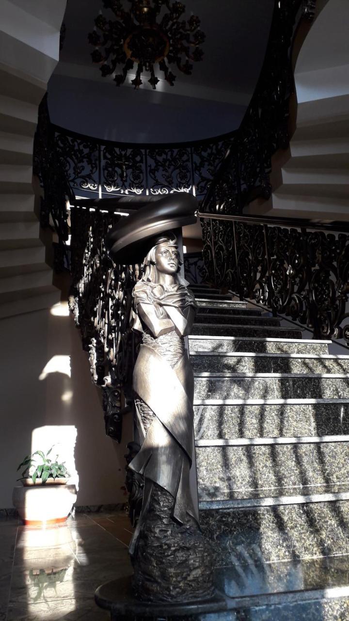 Liz Residence ปีเตช ภายนอก รูปภาพ